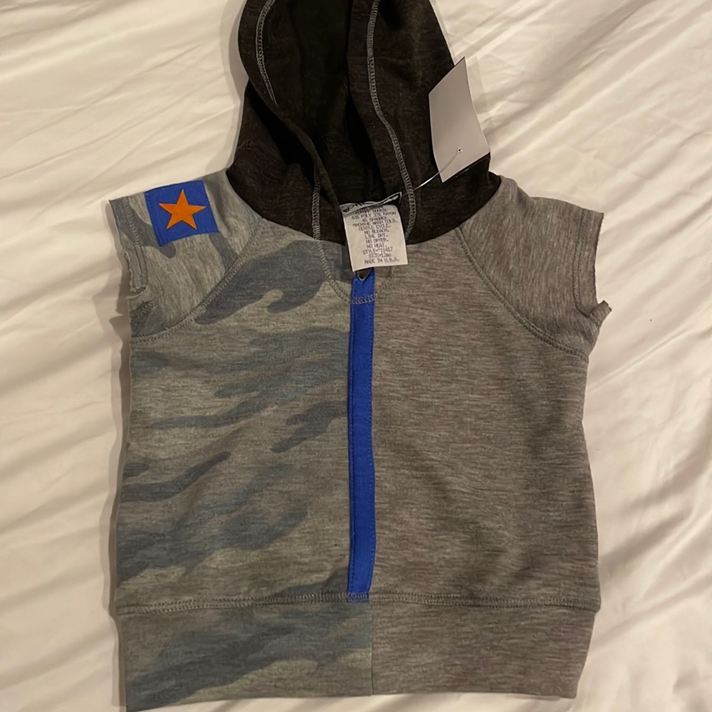 NWT camo hoodie